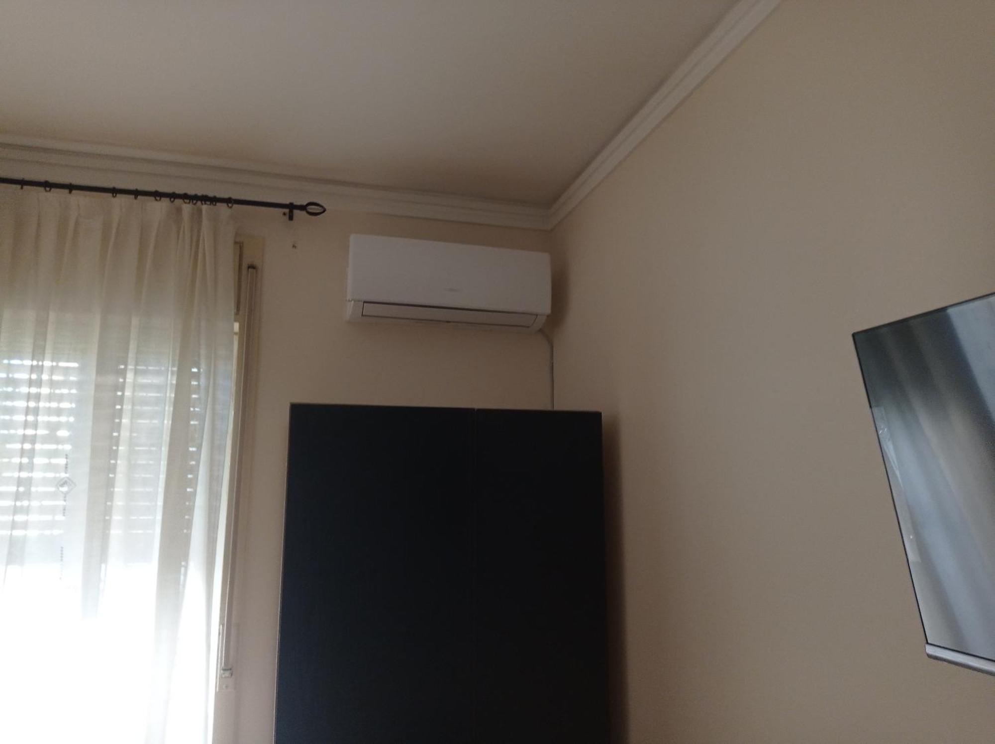 New Dawn Apartment, Appartamento Turistico, Casa Per Vacanza, Tre Camere Indipendenti 卡塔尼亚 外观 照片
