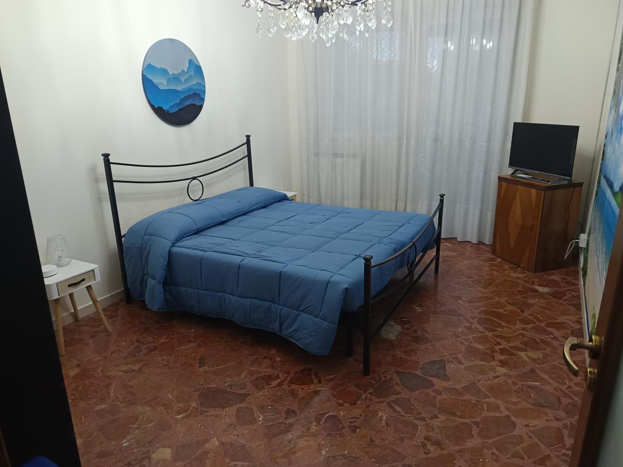 New Dawn Apartment, Appartamento Turistico, Casa Per Vacanza, Tre Camere Indipendenti 卡塔尼亚 外观 照片