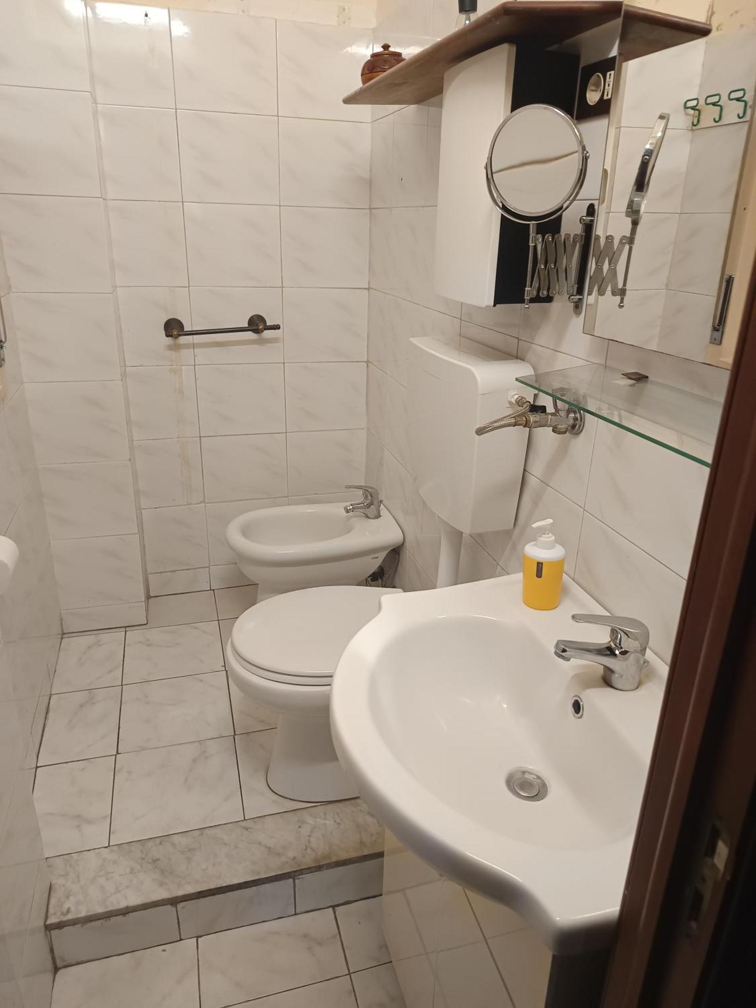 New Dawn Apartment, Appartamento Turistico, Casa Per Vacanza, Tre Camere Indipendenti 卡塔尼亚 外观 照片