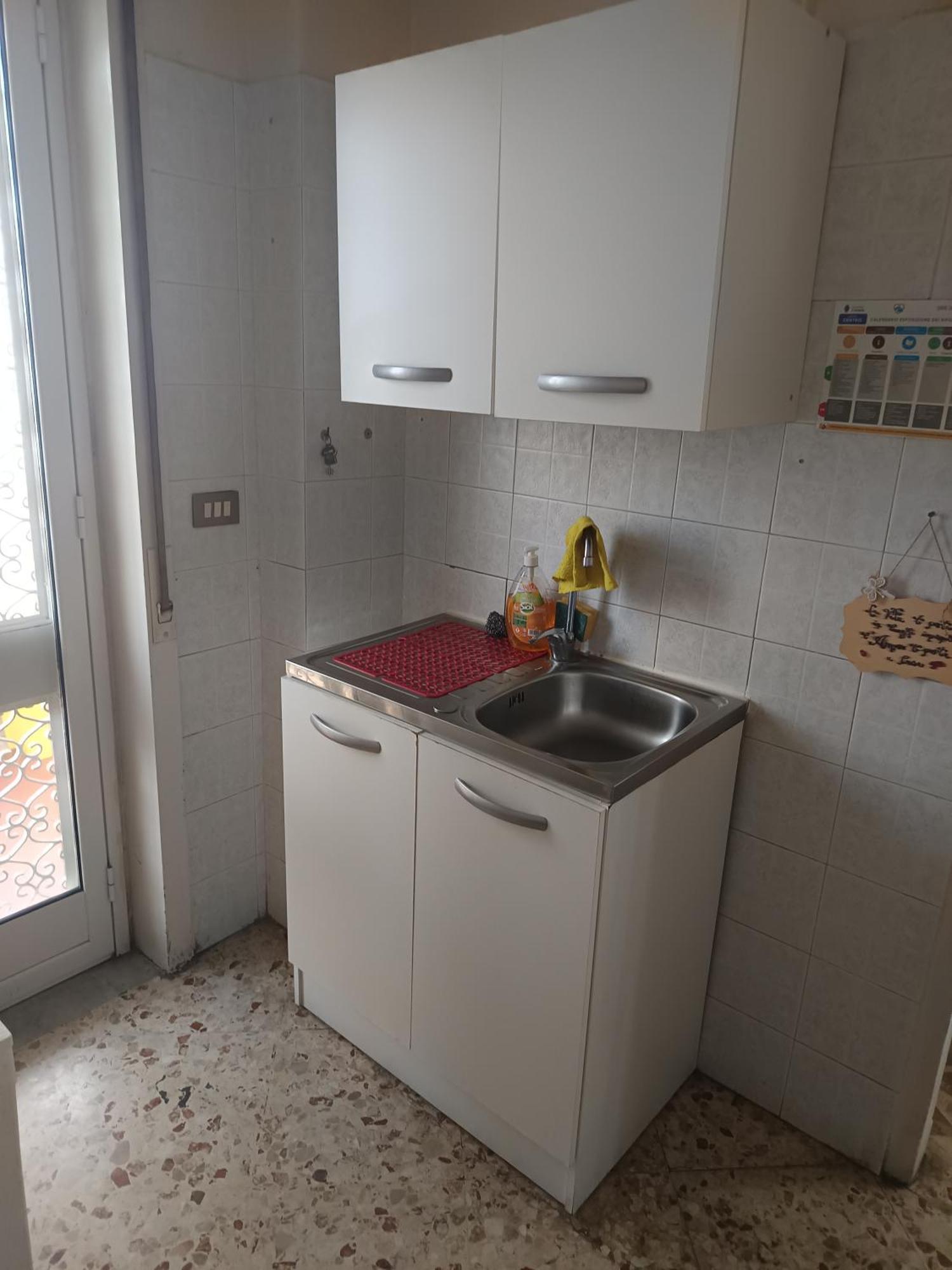 New Dawn Apartment, Appartamento Turistico, Casa Per Vacanza, Tre Camere Indipendenti 卡塔尼亚 外观 照片
