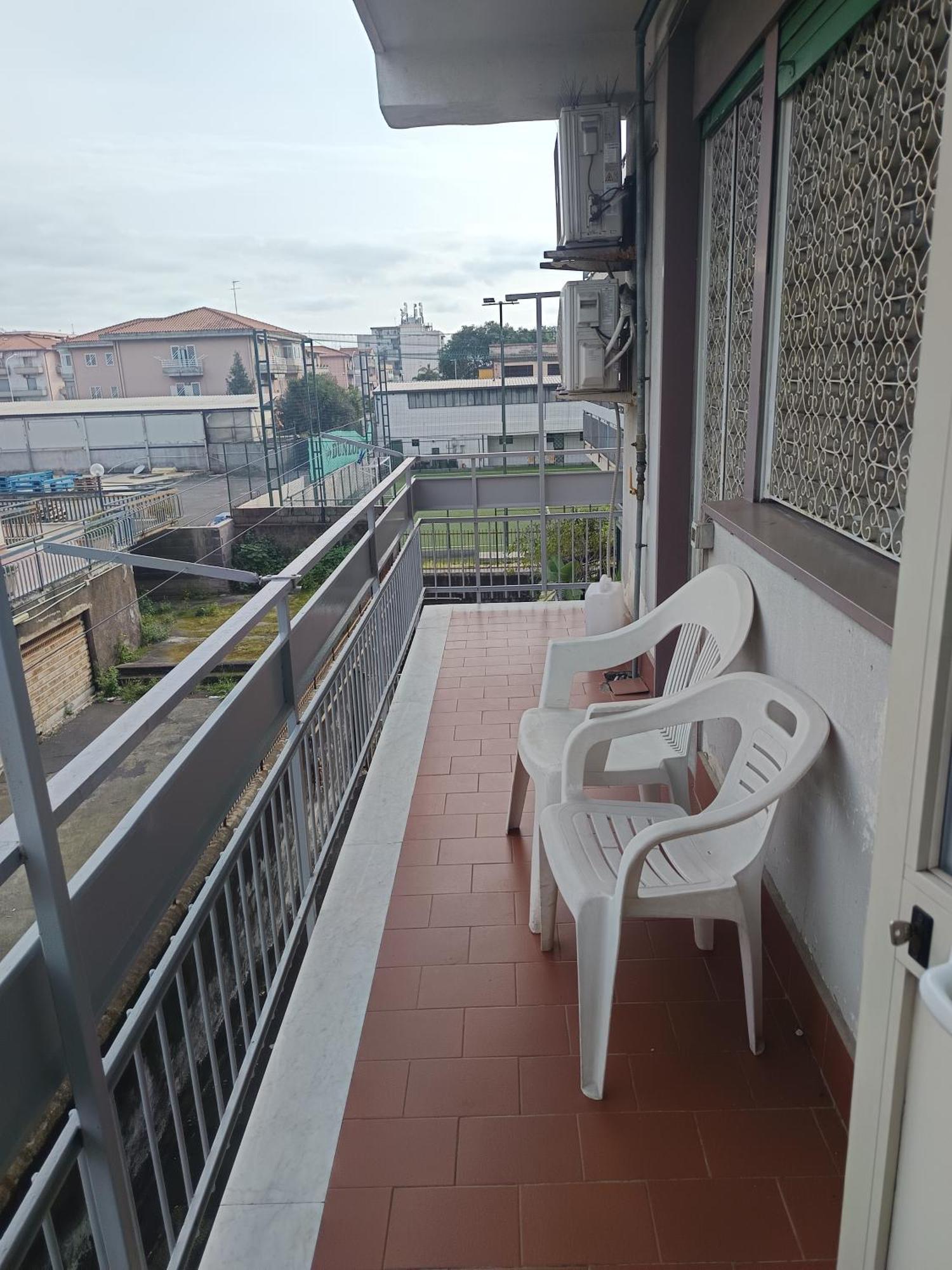 New Dawn Apartment, Appartamento Turistico, Casa Per Vacanza, Tre Camere Indipendenti 卡塔尼亚 外观 照片